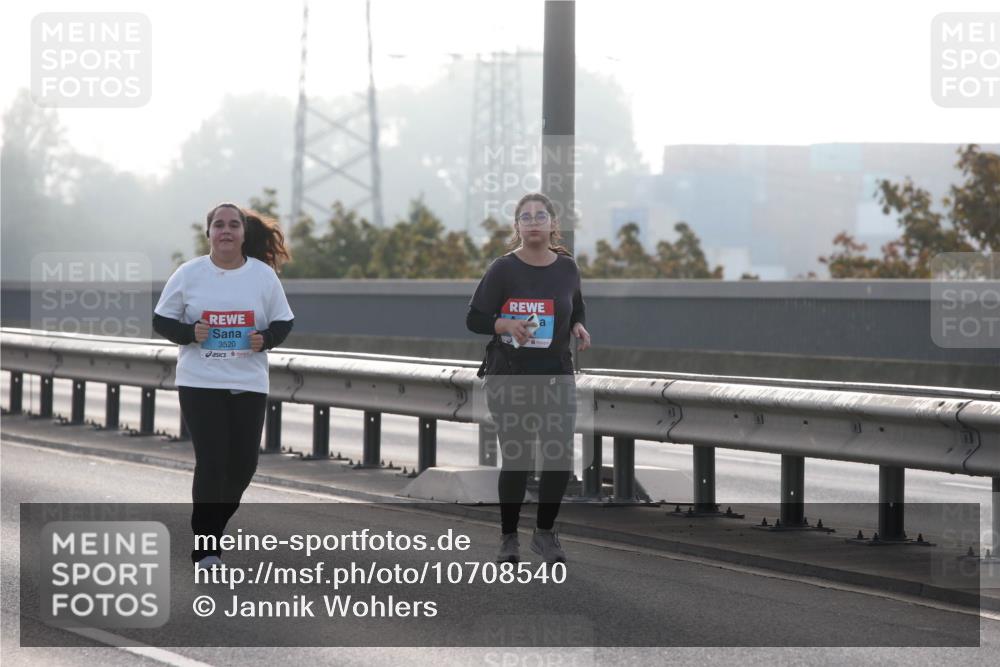 03.10.2026 - Köhlbrandbrückenlauf Jannik Wohlers http://msf.ph/oto/10708540 03.10.2026 09:29:18 Position 3 3520 meine-sportfotos.de