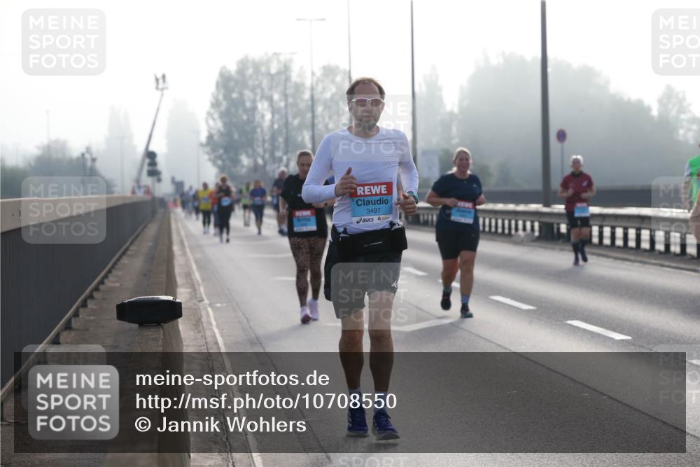 03.10.2026 - Köhlbrandbrückenlauf Jannik Wohlers http://msf.ph/oto/10708550 03.10.2026 09:29:21 Position 3 3497 meine-sportfotos.de