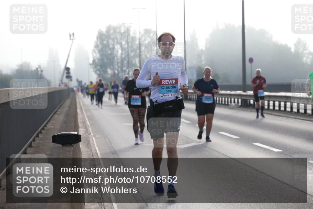 03.10.2026 - Köhlbrandbrückenlauf Jannik Wohlers http://msf.ph/oto/10708552 03.10.2026 09:29:21 Position 3 3497 meine-sportfotos.de