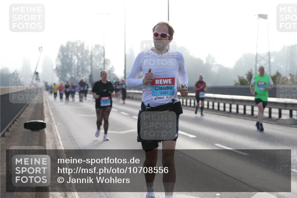 03.10.2026 - Köhlbrandbrückenlauf Jannik Wohlers http://msf.ph/oto/10708556 03.10.2026 09:29:23 Position 3 3497 meine-sportfotos.de
