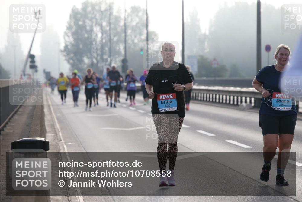 03.10.2026 - Köhlbrandbrückenlauf Jannik Wohlers http://msf.ph/oto/10708558 03.10.2026 09:29:25 Position 3 3490, 3463 meine-sportfotos.de