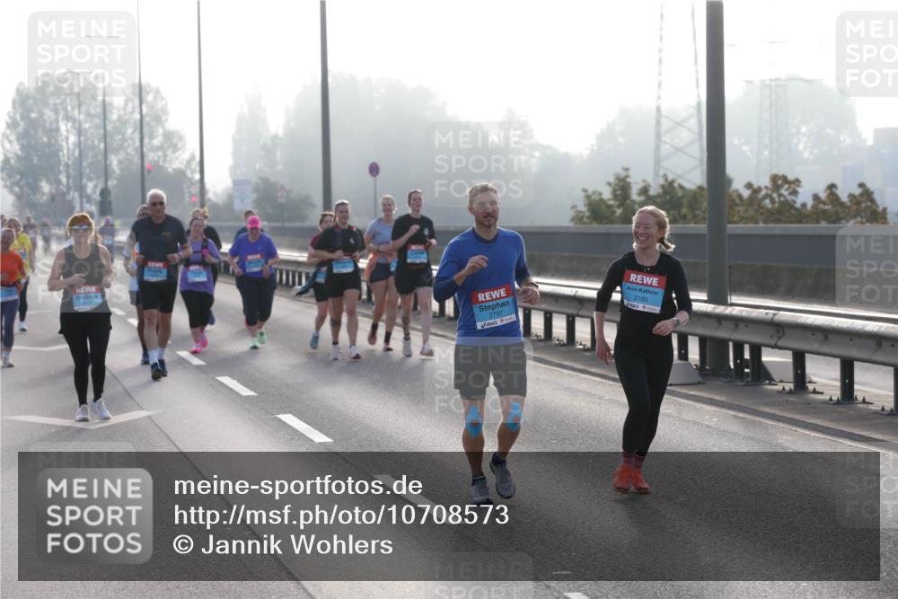 03.10.2026 - Köhlbrandbrückenlauf Jannik Wohlers http://msf.ph/oto/10708573 03.10.2026 09:29:42 Position 3 2797, 3180 meine-sportfotos.de