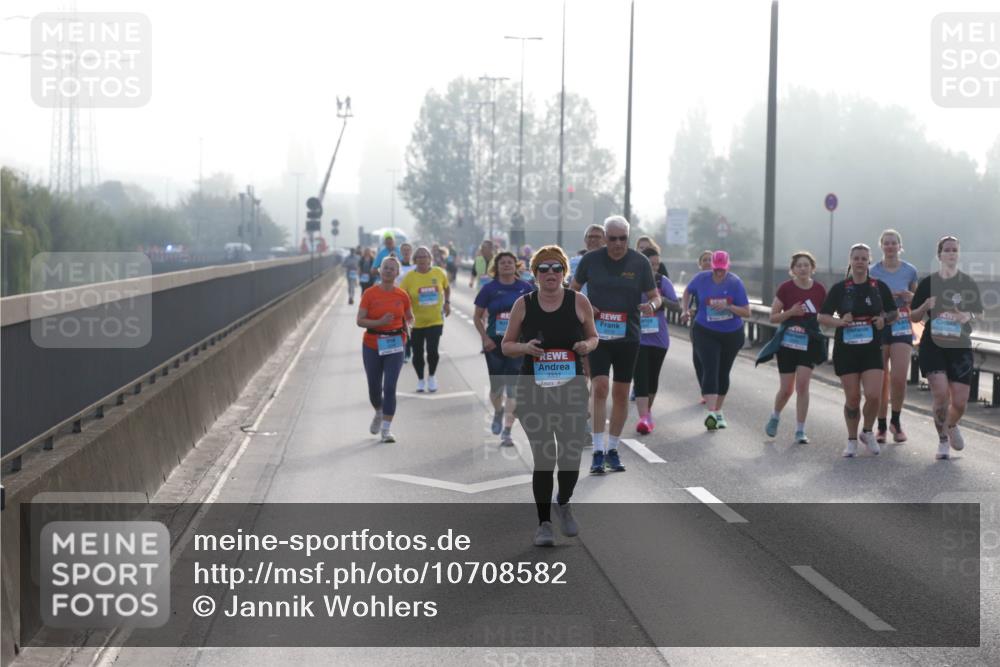 03.10.2026 - Köhlbrandbrückenlauf Jannik Wohlers http://msf.ph/oto/10708582 03.10.2026 09:29:45 Position 3  meine-sportfotos.de