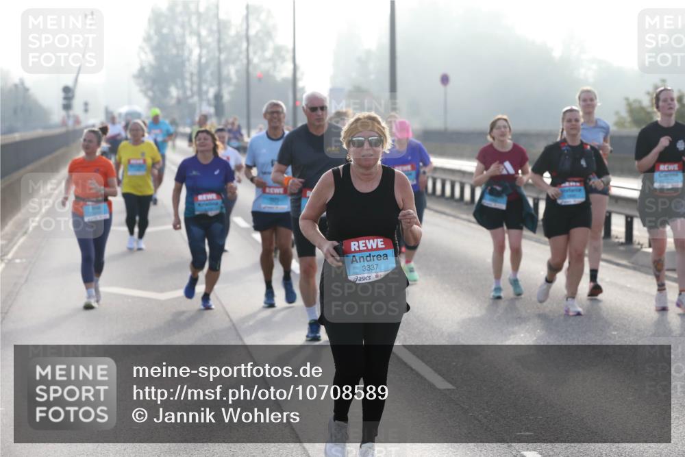 03.10.2026 - Köhlbrandbrückenlauf Jannik Wohlers http://msf.ph/oto/10708589 03.10.2026 09:29:48 Position 3 3337 meine-sportfotos.de