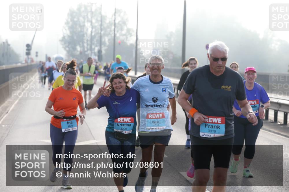 03.10.2026 - Köhlbrandbrückenlauf Jannik Wohlers http://msf.ph/oto/10708601 03.10.2026 09:29:51 Position 3 3249, 3309, 3712, 3319 meine-sportfotos.de