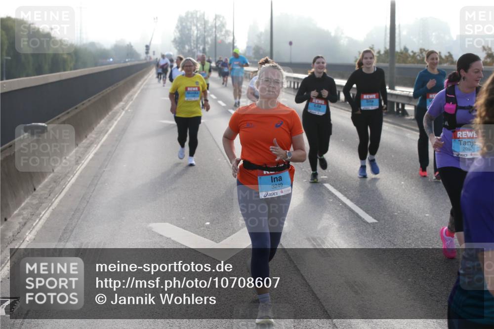 03.10.2026 - Köhlbrandbrückenlauf Jannik Wohlers http://msf.ph/oto/10708607 03.10.2026 09:29:56 Position 3 3249, 2092 meine-sportfotos.de