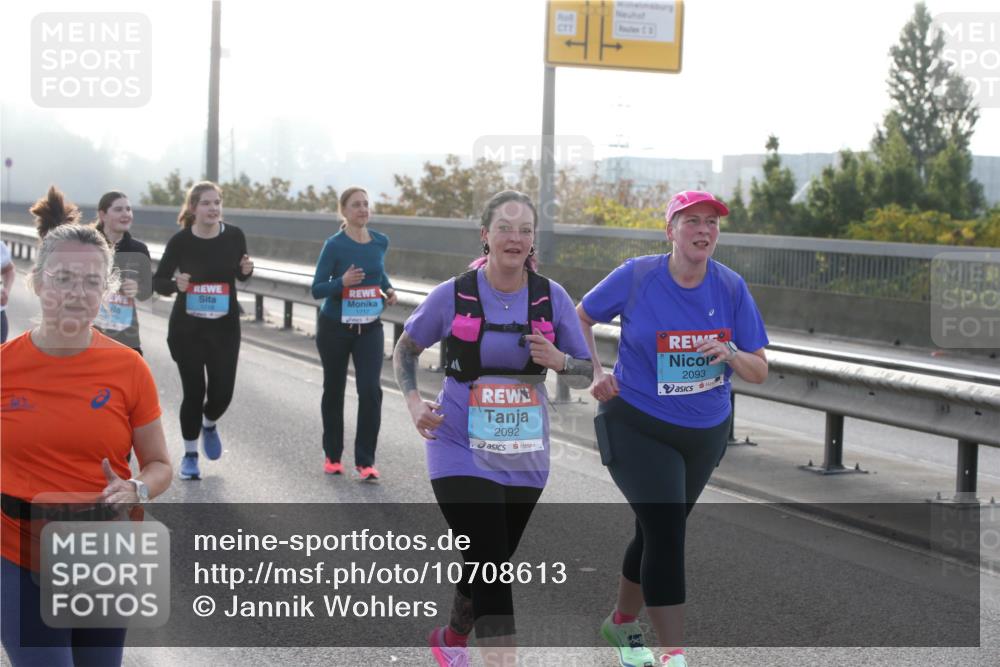 03.10.2026 - Köhlbrandbrückenlauf Jannik Wohlers http://msf.ph/oto/10708613 03.10.2026 09:29:57 Position 3 3249, 1718, 1717, 36, 2092, 2093 meine-sportfotos.de
