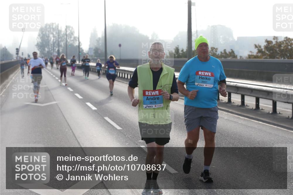 03.10.2026 - Köhlbrandbrückenlauf Jannik Wohlers http://msf.ph/oto/10708637 03.10.2026 09:30:08 Position 3 3678, 3661 meine-sportfotos.de