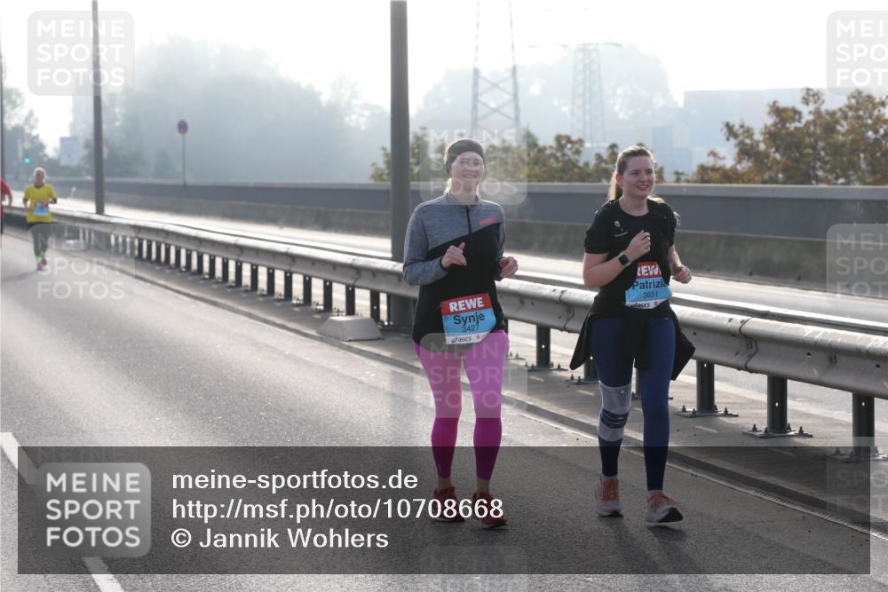 03.10.2026 - Köhlbrandbrückenlauf Jannik Wohlers http://msf.ph/oto/10708668 03.10.2026 09:30:30 Position 3 3427, 3651 meine-sportfotos.de