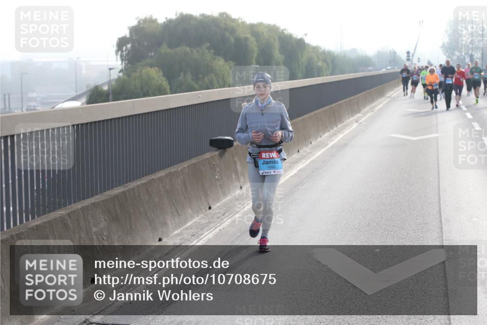 03.10.2026 - Köhlbrandbrückenlauf Jannik Wohlers http://msf.ph/oto/10708675 03.10.2026 09:30:31 Position 3 1995 meine-sportfotos.de