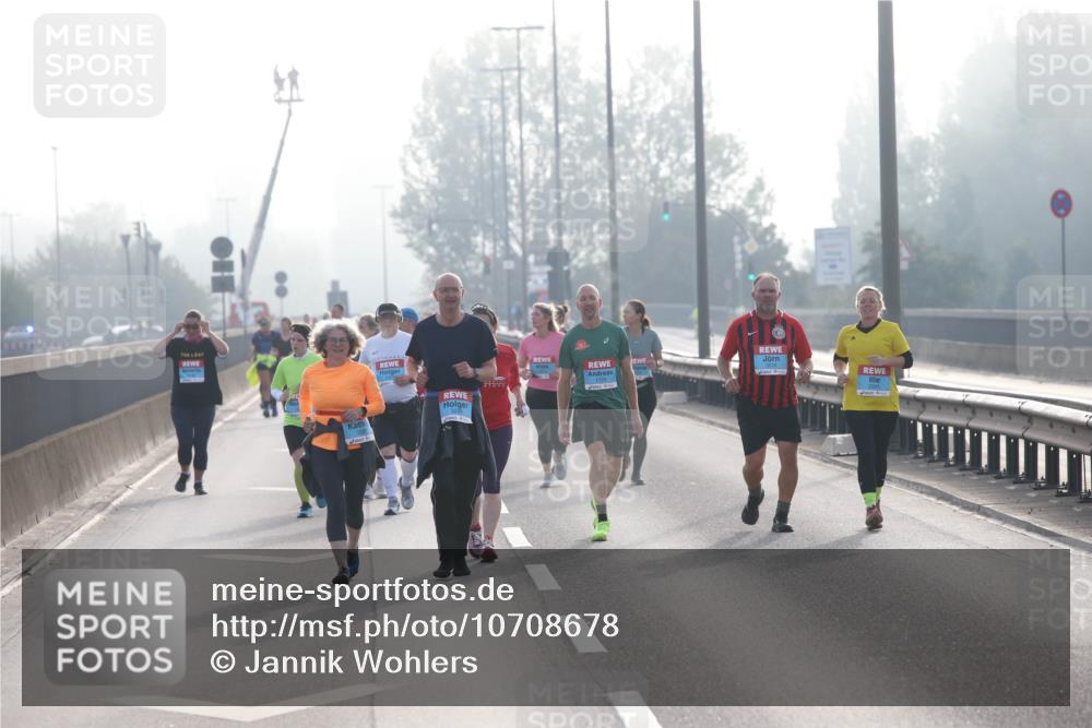 03.10.2026 - Köhlbrandbrückenlauf Jannik Wohlers http://msf.ph/oto/10708678 03.10.2026 09:30:33 Position 3  meine-sportfotos.de
