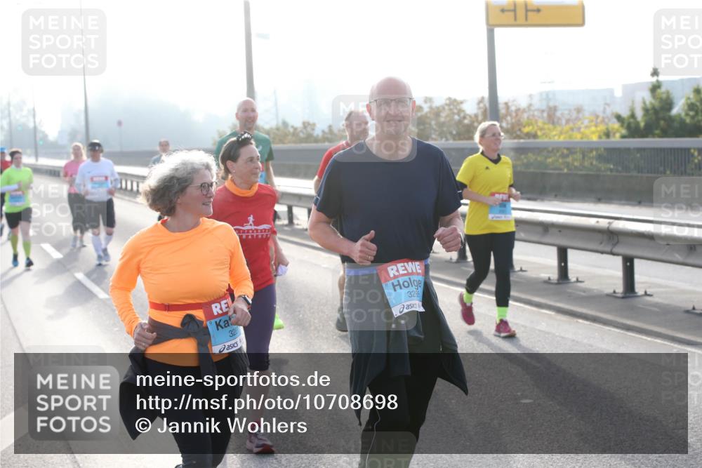 03.10.2026 - Köhlbrandbrückenlauf Jannik Wohlers http://msf.ph/oto/10708698 03.10.2026 09:30:47 Position 3 328, 3288 meine-sportfotos.de