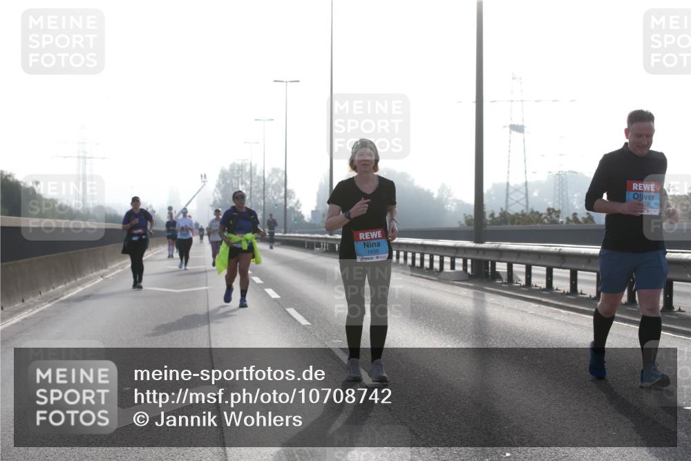 03.10.2026 - Köhlbrandbrückenlauf Jannik Wohlers http://msf.ph/oto/10708742 03.10.2026 09:31:13 Position 3 1439, 28 meine-sportfotos.de