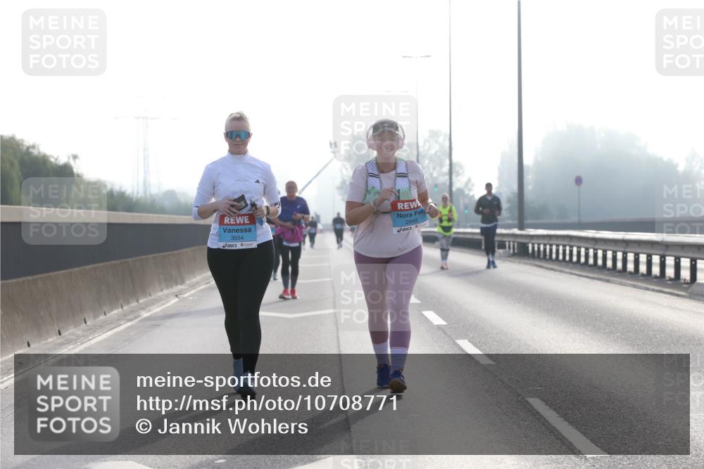 03.10.2026 - Köhlbrandbrückenlauf Jannik Wohlers http://msf.ph/oto/10708771 03.10.2026 09:31:26 Position 3 3554, 2945 meine-sportfotos.de