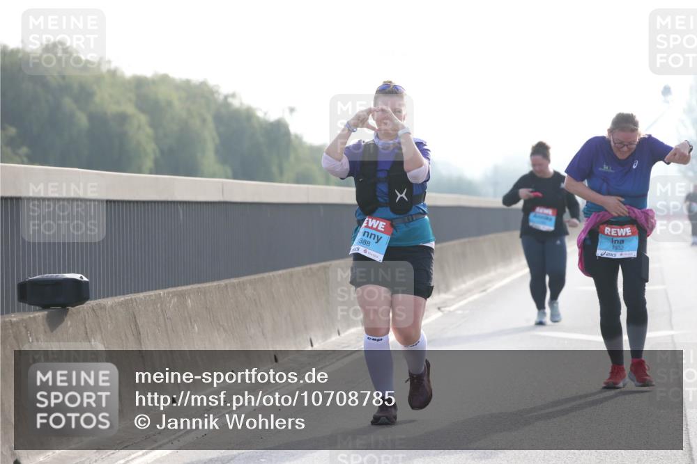03.10.2026 - Köhlbrandbrückenlauf Jannik Wohlers http://msf.ph/oto/10708785 03.10.2026 09:31:32 Position 3 388, 1332 meine-sportfotos.de