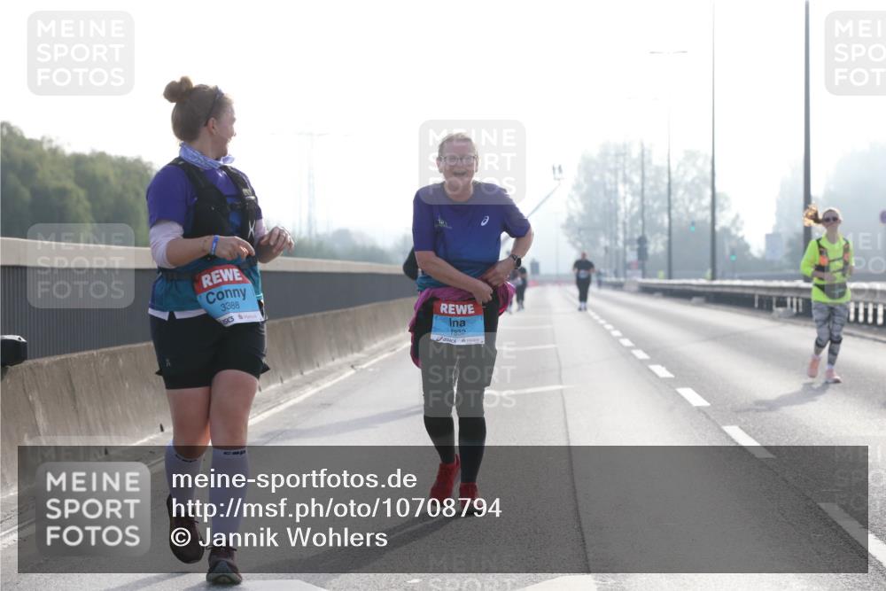 03.10.2026 - Köhlbrandbrückenlauf Jannik Wohlers http://msf.ph/oto/10708794 03.10.2026 09:31:35 Position 3 3388, 1332, 1111 meine-sportfotos.de