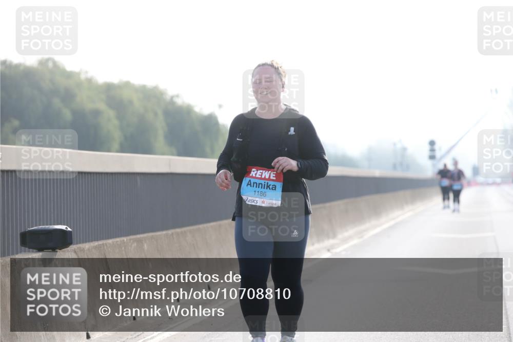 03.10.2026 - Köhlbrandbrückenlauf Jannik Wohlers http://msf.ph/oto/10708810 03.10.2026 09:31:39 Position 3 1186 meine-sportfotos.de