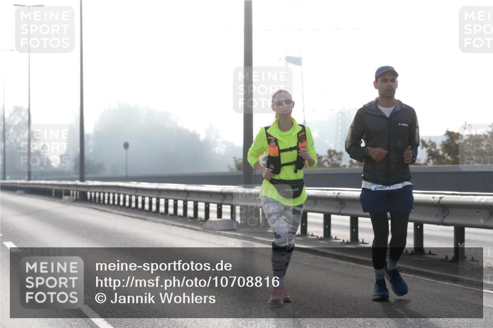 03.10.2026 - Köhlbrandbrückenlauf Jannik Wohlers http://msf.ph/oto/10708816 03.10.2026 09:31:41 Position 3  meine-sportfotos.de