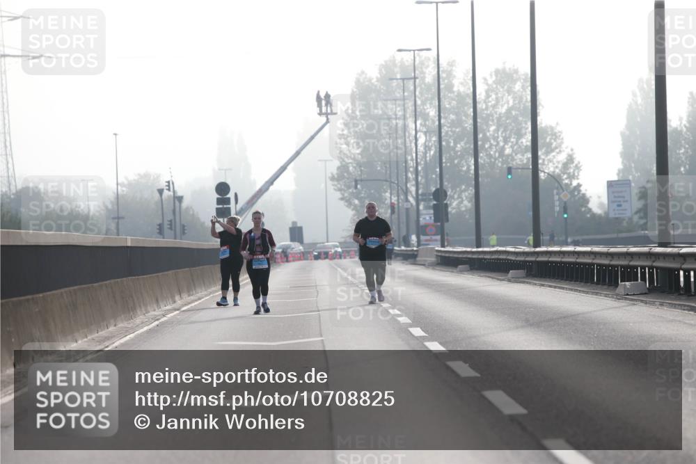 03.10.2026 - Köhlbrandbrückenlauf Jannik Wohlers http://msf.ph/oto/10708825 03.10.2026 09:31:44 Position 3  meine-sportfotos.de