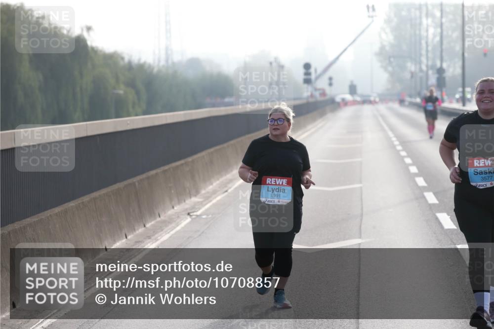 03.10.2026 - Köhlbrandbrückenlauf Jannik Wohlers http://msf.ph/oto/10708857 03.10.2026 09:32:10 Position 3 11, 1991, 3577 meine-sportfotos.de