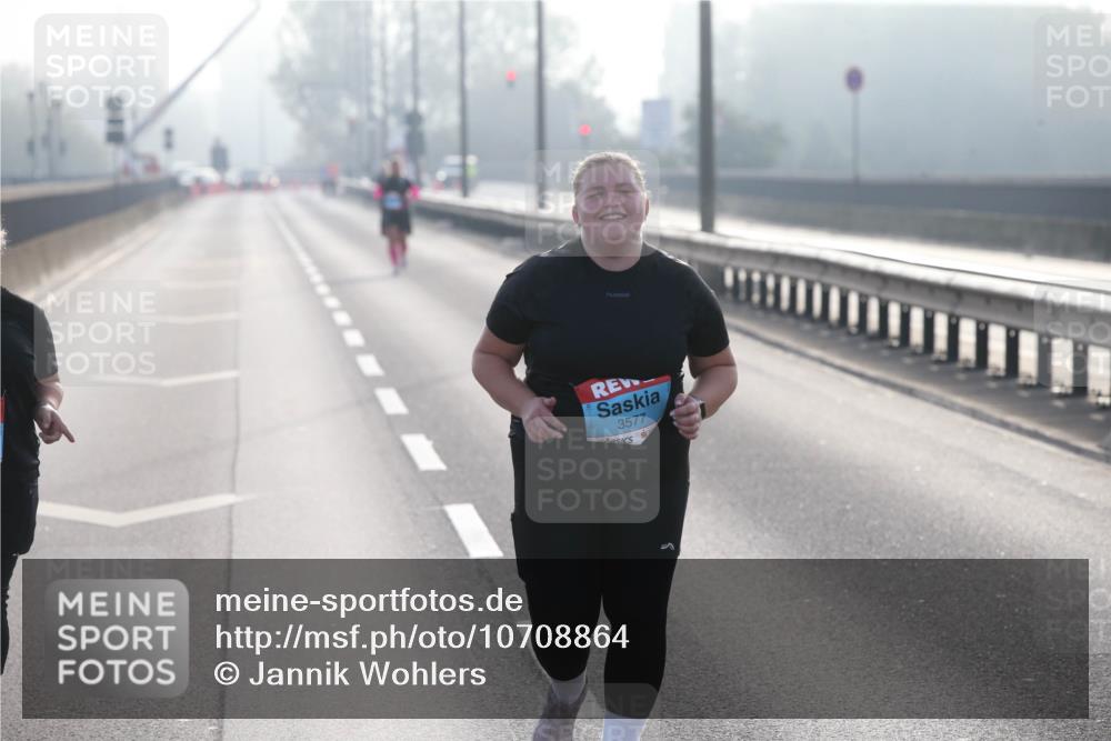 03.10.2026 - Köhlbrandbrückenlauf Jannik Wohlers http://msf.ph/oto/10708864 03.10.2026 09:32:11 Position 3 3577 meine-sportfotos.de