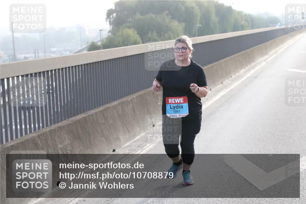 03.10.2026 - Köhlbrandbrückenlauf Jannik Wohlers http://msf.ph/oto/10708879 03.10.2026 09:32:14 Position 3 1991 meine-sportfotos.de