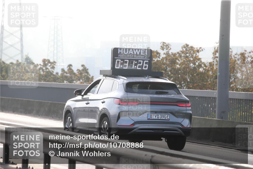 03.10.2026 - Köhlbrandbrückenlauf Jannik Wohlers http://msf.ph/oto/10708888 03.10.2026 09:32:19 Position 3 2, 0, 31, 26, 390 meine-sportfotos.de