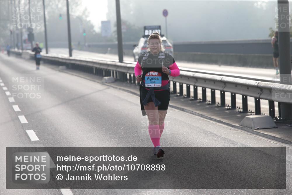 03.10.2026 - Köhlbrandbrückenlauf Jannik Wohlers http://msf.ph/oto/10708898 03.10.2026 09:32:31 Position 3 3368 meine-sportfotos.de