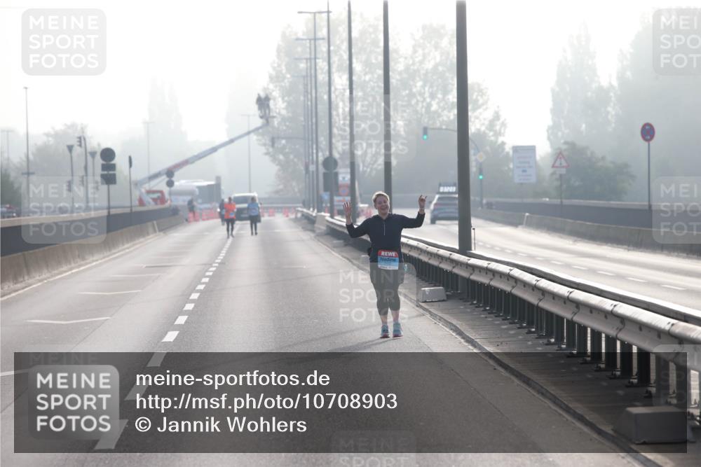 03.10.2026 - Köhlbrandbrückenlauf Jannik Wohlers http://msf.ph/oto/10708903 03.10.2026 09:32:56 Position 3 03203 meine-sportfotos.de
