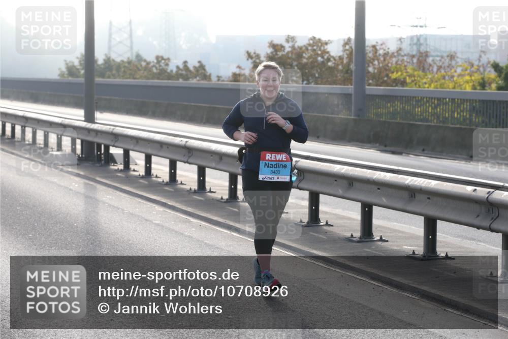 03.10.2026 - Köhlbrandbrückenlauf Jannik Wohlers http://msf.ph/oto/10708926 03.10.2026 09:33:12 Position 3 3430 meine-sportfotos.de