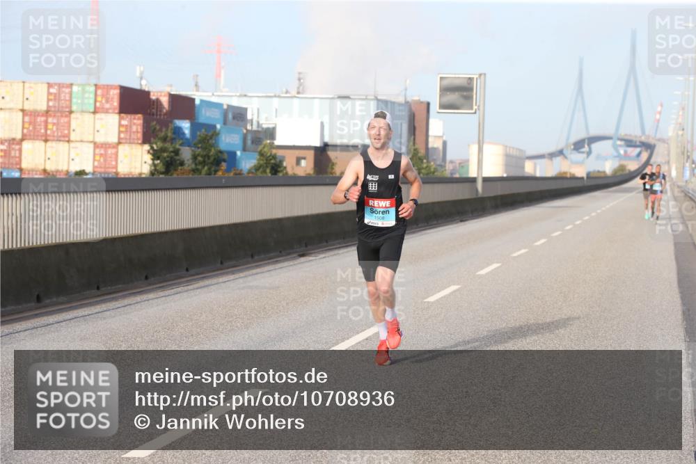 03.10.2026 - Köhlbrandbrückenlauf Jannik Wohlers http://msf.ph/oto/10708936 03.10.2026 09:34:03 Position 3 1508 meine-sportfotos.de