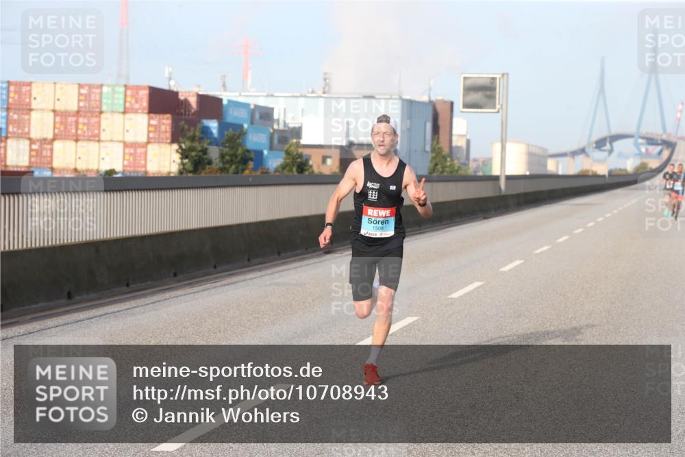 03.10.2026 - Köhlbrandbrückenlauf Jannik Wohlers http://msf.ph/oto/10708943 03.10.2026 09:34:03 Position 3 1508 meine-sportfotos.de