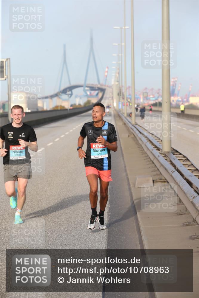 03.10.2026 - Köhlbrandbrückenlauf Jannik Wohlers http://msf.ph/oto/10708963 03.10.2026 09:34:13 Position 3 2026, 2106, 1263 meine-sportfotos.de