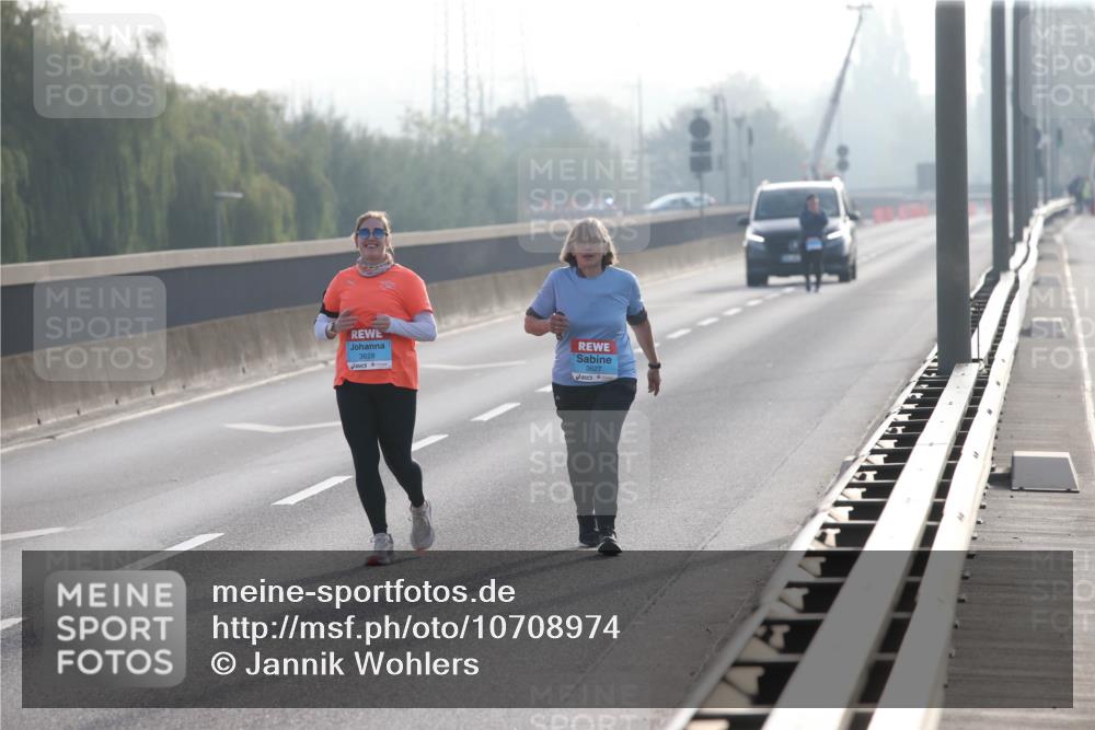 03.10.2026 - Köhlbrandbrückenlauf Jannik Wohlers http://msf.ph/oto/10708974 03.10.2026 09:34:25 Position 3 3628, 3627 meine-sportfotos.de