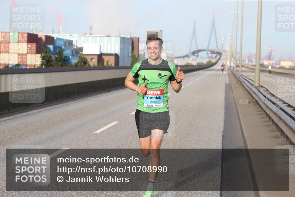 03.10.2026 - Köhlbrandbrückenlauf Jannik Wohlers http://msf.ph/oto/10708990 03.10.2026 09:34:55 Position 3 2043 meine-sportfotos.de