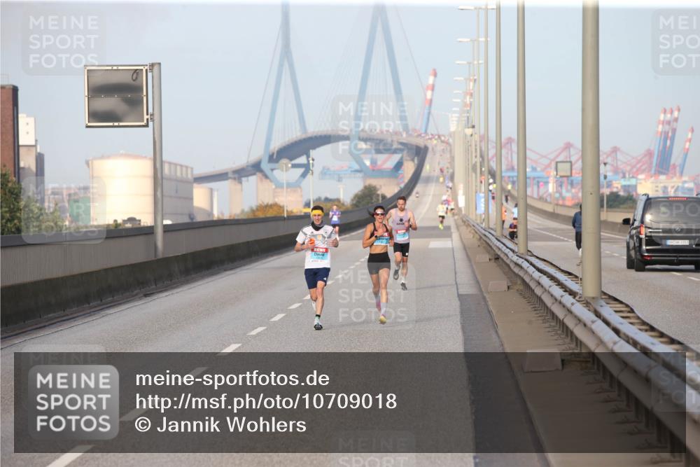 03.10.2026 - Köhlbrandbrückenlauf Jannik Wohlers http://msf.ph/oto/10709018 03.10.2026 09:36:23 Position 3 2353 meine-sportfotos.de