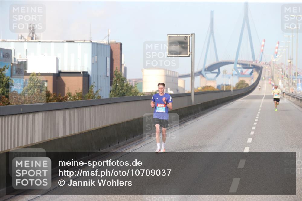03.10.2026 - Köhlbrandbrückenlauf Jannik Wohlers http://msf.ph/oto/10709037 03.10.2026 09:36:56 Position 3  meine-sportfotos.de