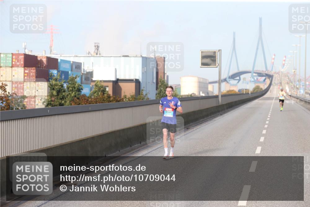 03.10.2026 - Köhlbrandbrückenlauf Jannik Wohlers http://msf.ph/oto/10709044 03.10.2026 09:36:58 Position 3  meine-sportfotos.de