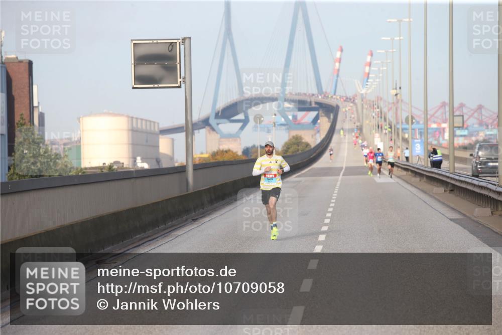 03.10.2026 - Köhlbrandbrückenlauf Jannik Wohlers http://msf.ph/oto/10709058 03.10.2026 09:37:04 Position 3  meine-sportfotos.de