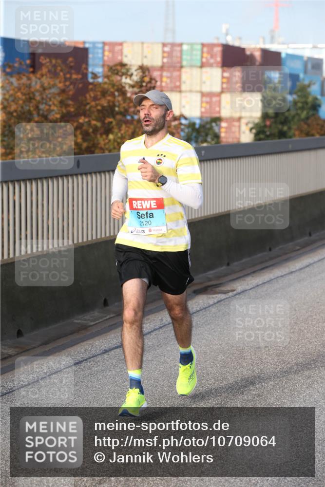 03.10.2026 - Köhlbrandbrückenlauf Jannik Wohlers http://msf.ph/oto/10709064 03.10.2026 09:37:13 Position 3 2120 meine-sportfotos.de
