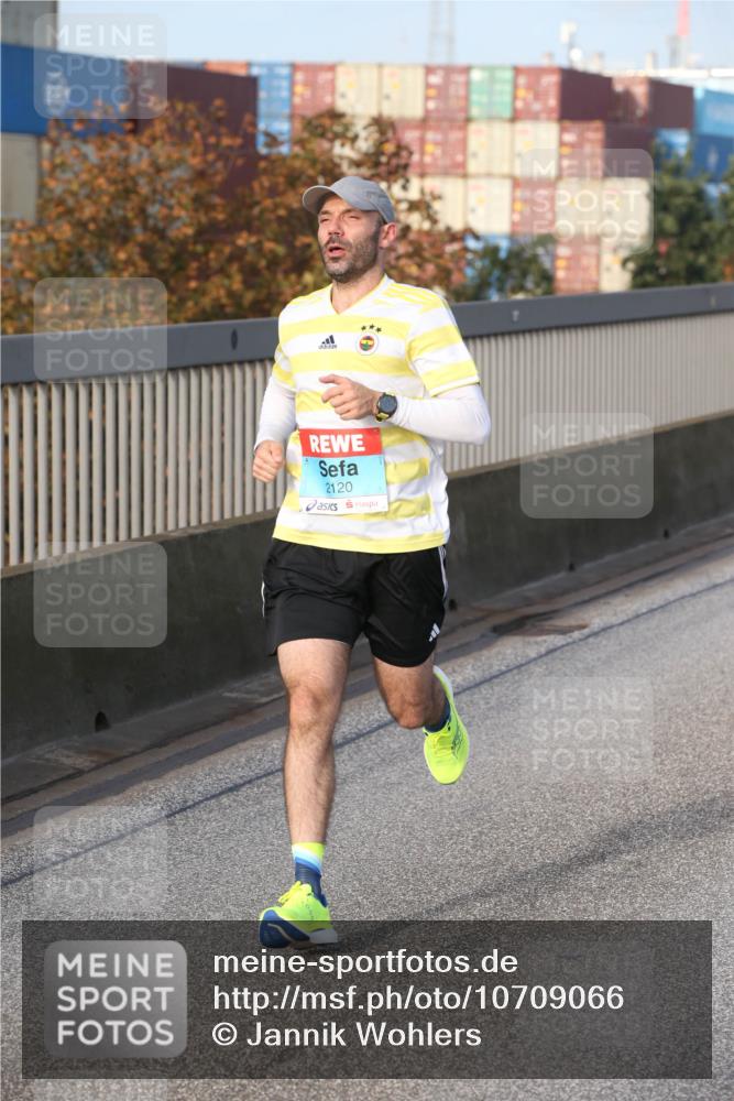 03.10.2026 - Köhlbrandbrückenlauf Jannik Wohlers http://msf.ph/oto/10709066 03.10.2026 09:37:13 Position 3 2120 meine-sportfotos.de