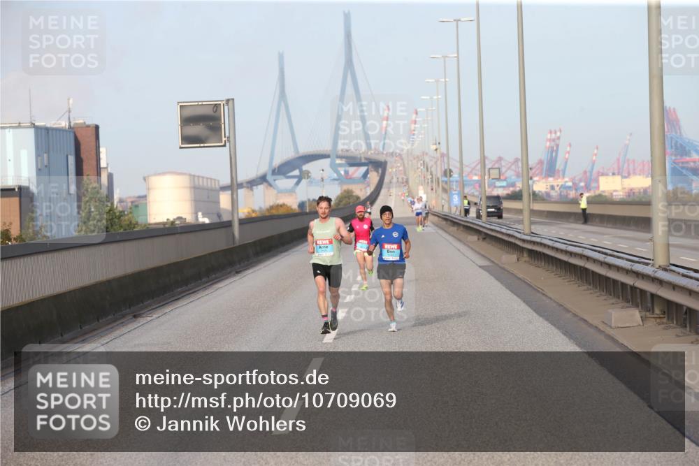 03.10.2026 - Köhlbrandbrückenlauf Jannik Wohlers http://msf.ph/oto/10709069 03.10.2026 09:37:30 Position 3  meine-sportfotos.de