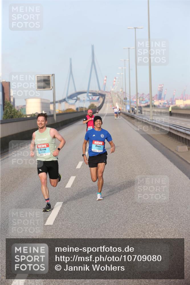 03.10.2026 - Köhlbrandbrückenlauf Jannik Wohlers http://msf.ph/oto/10709080 03.10.2026 09:37:34 Position 3 2109, 1083 meine-sportfotos.de