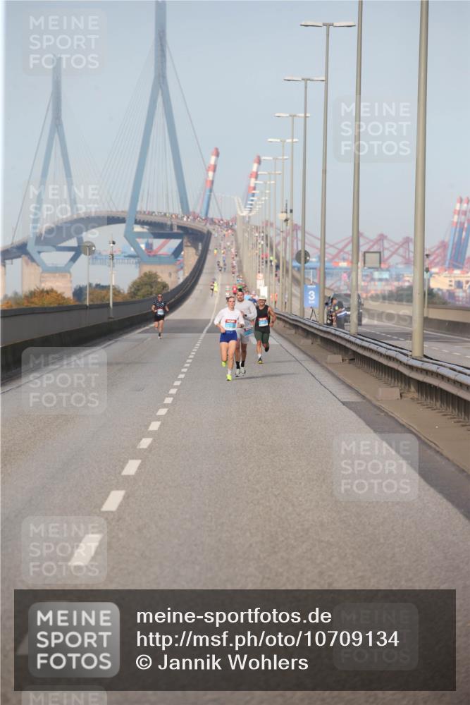 03.10.2026 - Köhlbrandbrückenlauf Jannik Wohlers http://msf.ph/oto/10709134 03.10.2026 09:37:44 Position 3  meine-sportfotos.de