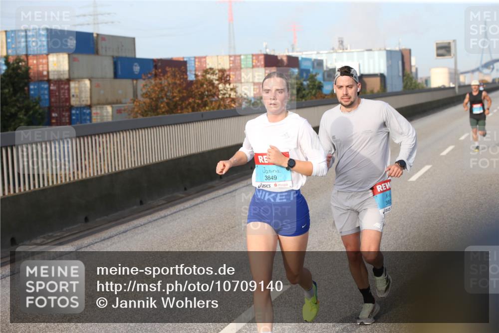 03.10.2026 - Köhlbrandbrückenlauf Jannik Wohlers http://msf.ph/oto/10709140 03.10.2026 09:38:02 Position 3 3849, 382 meine-sportfotos.de
