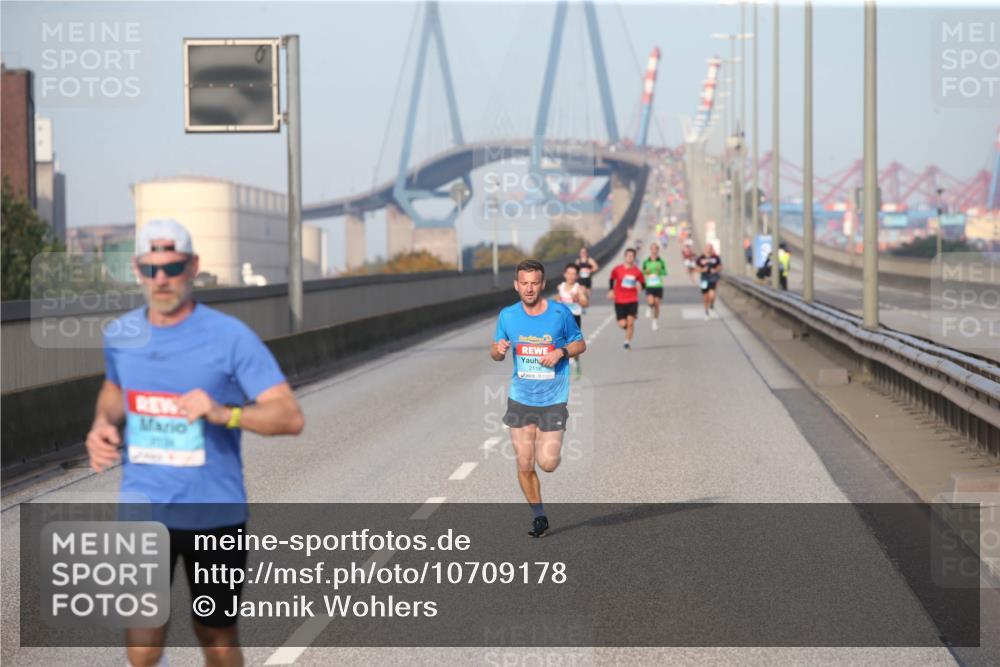 03.10.2026 - Köhlbrandbrückenlauf Jannik Wohlers http://msf.ph/oto/10709178 03.10.2026 09:38:55 Position 3 2116 meine-sportfotos.de