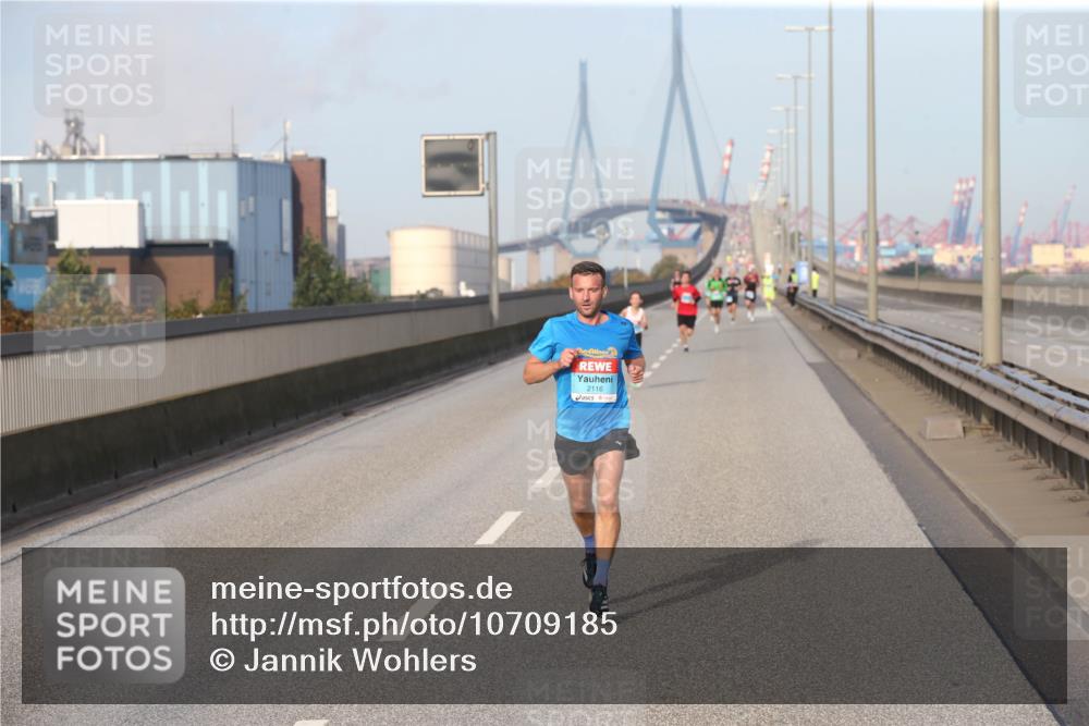 03.10.2026 - Köhlbrandbrückenlauf Jannik Wohlers http://msf.ph/oto/10709185 03.10.2026 09:38:58 Position 3 4, 2116 meine-sportfotos.de
