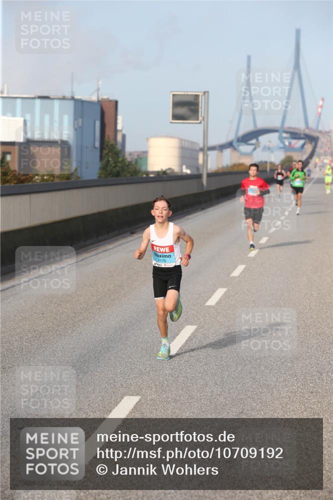 03.10.2026 - Köhlbrandbrückenlauf Jannik Wohlers http://msf.ph/oto/10709192 03.10.2026 09:39:07 Position 3 2170 meine-sportfotos.de
