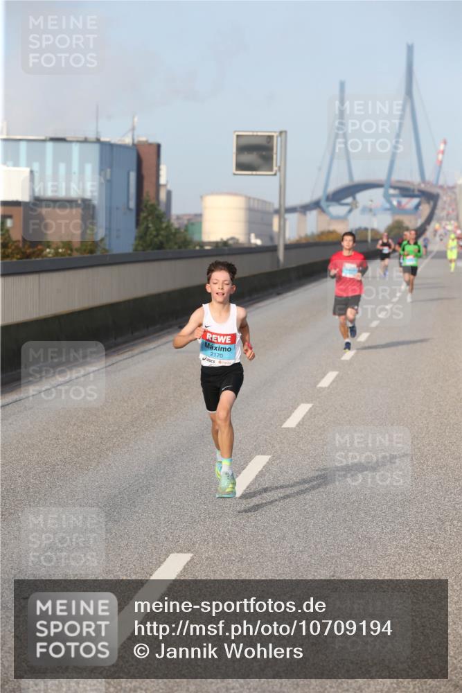03.10.2026 - Köhlbrandbrückenlauf Jannik Wohlers http://msf.ph/oto/10709194 03.10.2026 09:39:07 Position 3 2170 meine-sportfotos.de