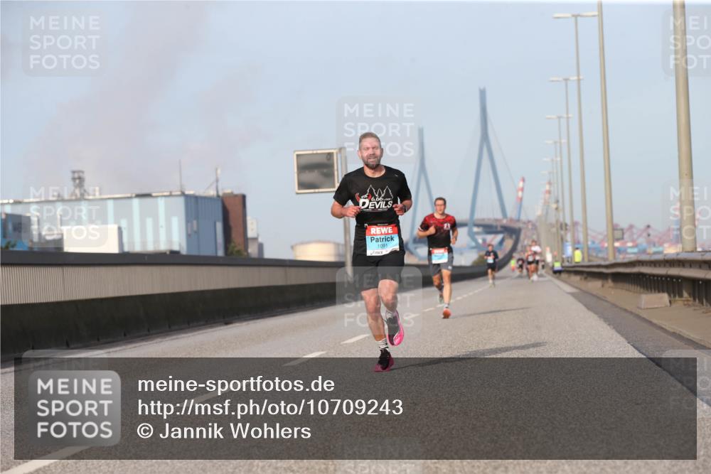 03.10.2026 - Köhlbrandbrückenlauf Jannik Wohlers http://msf.ph/oto/10709243 03.10.2026 09:39:58 Position 3 1091 meine-sportfotos.de